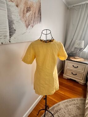 Abercrombie & Fitch Bright Yellow Short-Sleeve Top buttoned back